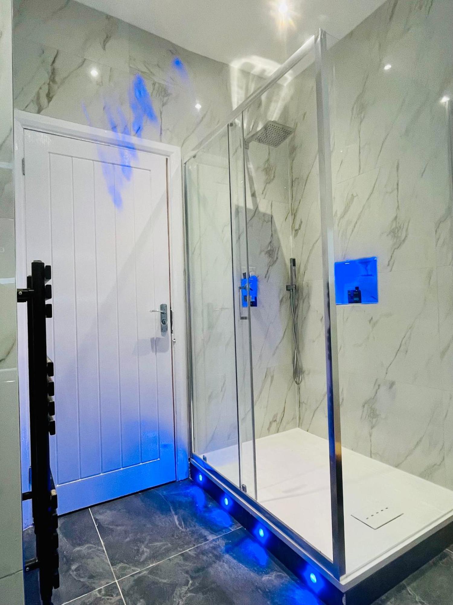 Modern Flat With Garden- 10Min Uber To Harry Potter Studios Watford  Exterior foto
